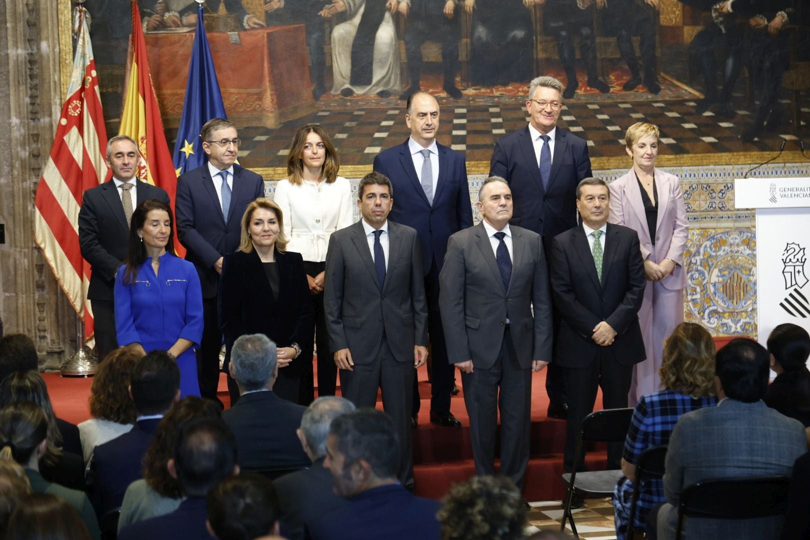 FOTOS | Toma de posesión de los nuevos consellers en Les Corts