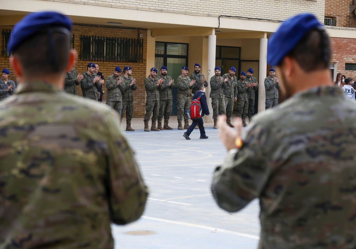 Vuelta a clase en el colegio concertado de Benetússer, el pasado lunes.