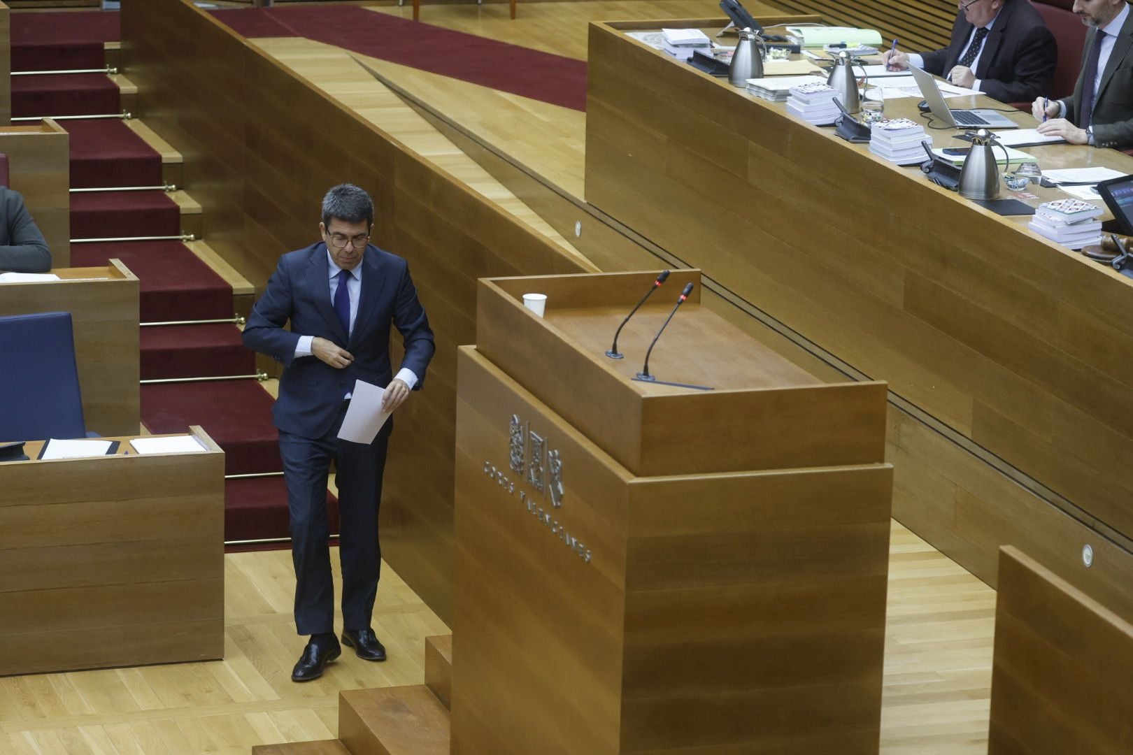 FOTOS | Sesión de control a Mazón en Les Corts