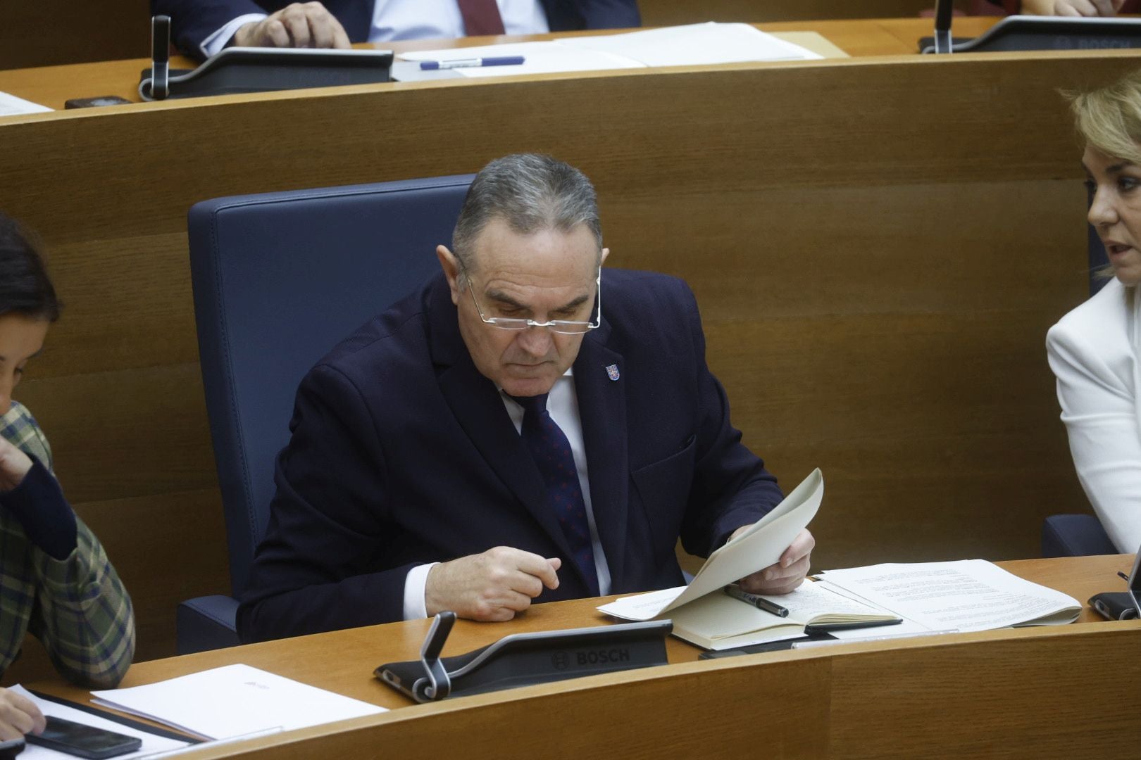 FOTOS | Sesión de control a Mazón en Les Corts