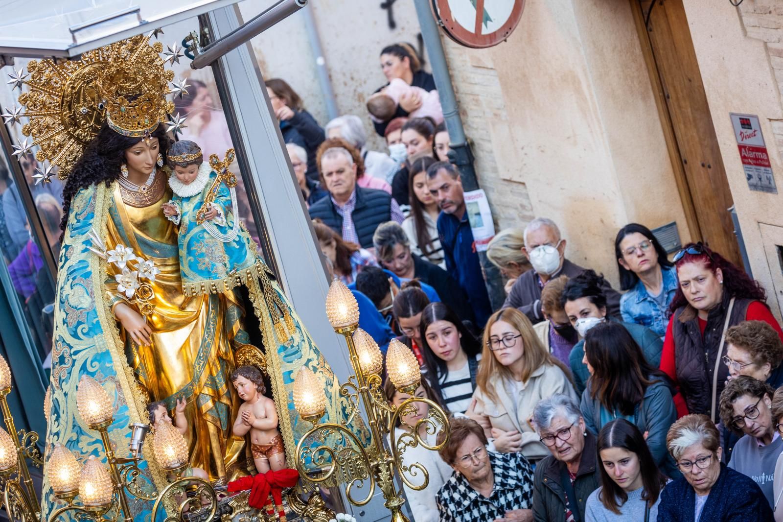 La Virgen de los Desamparados visita las parroquias de Paiporta afectadas por la DANA