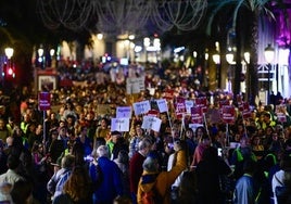 Manifestación contra la gestión política de la DANA.