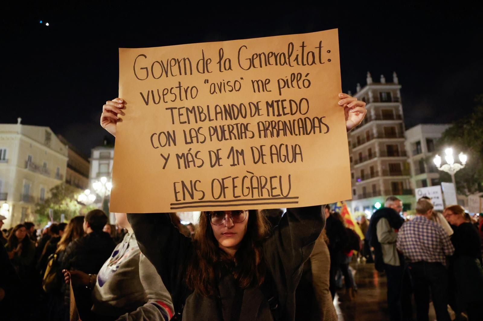 Fotos: Manifestación en Valencia contra la gestión política de la DANA