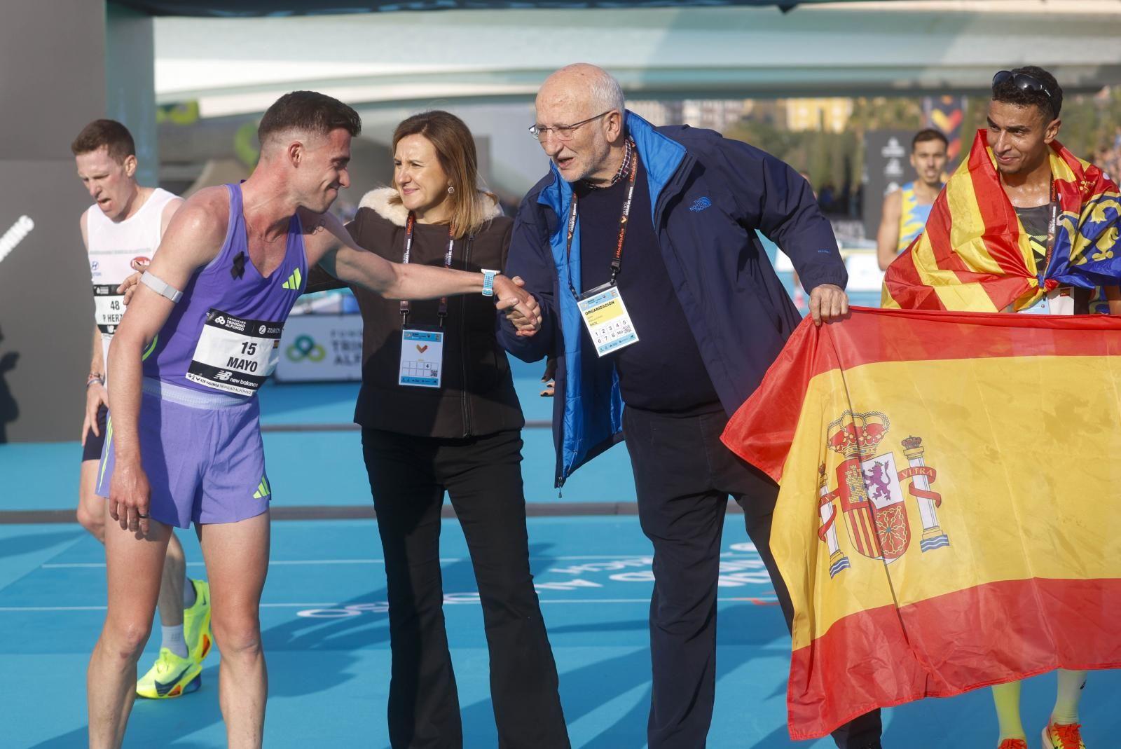 FOTOS: Así ha sido la llegada del Maratón de Valencia