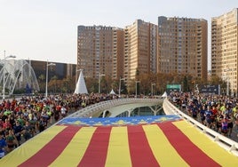 Salida del Maratón de Valencia 2024.