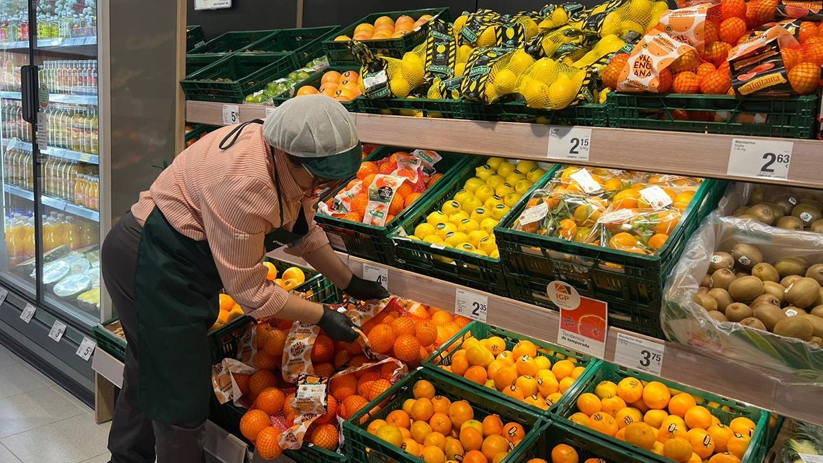 Consum desvela el origen de las naranjas, mandarinas y limones de sus supermercados