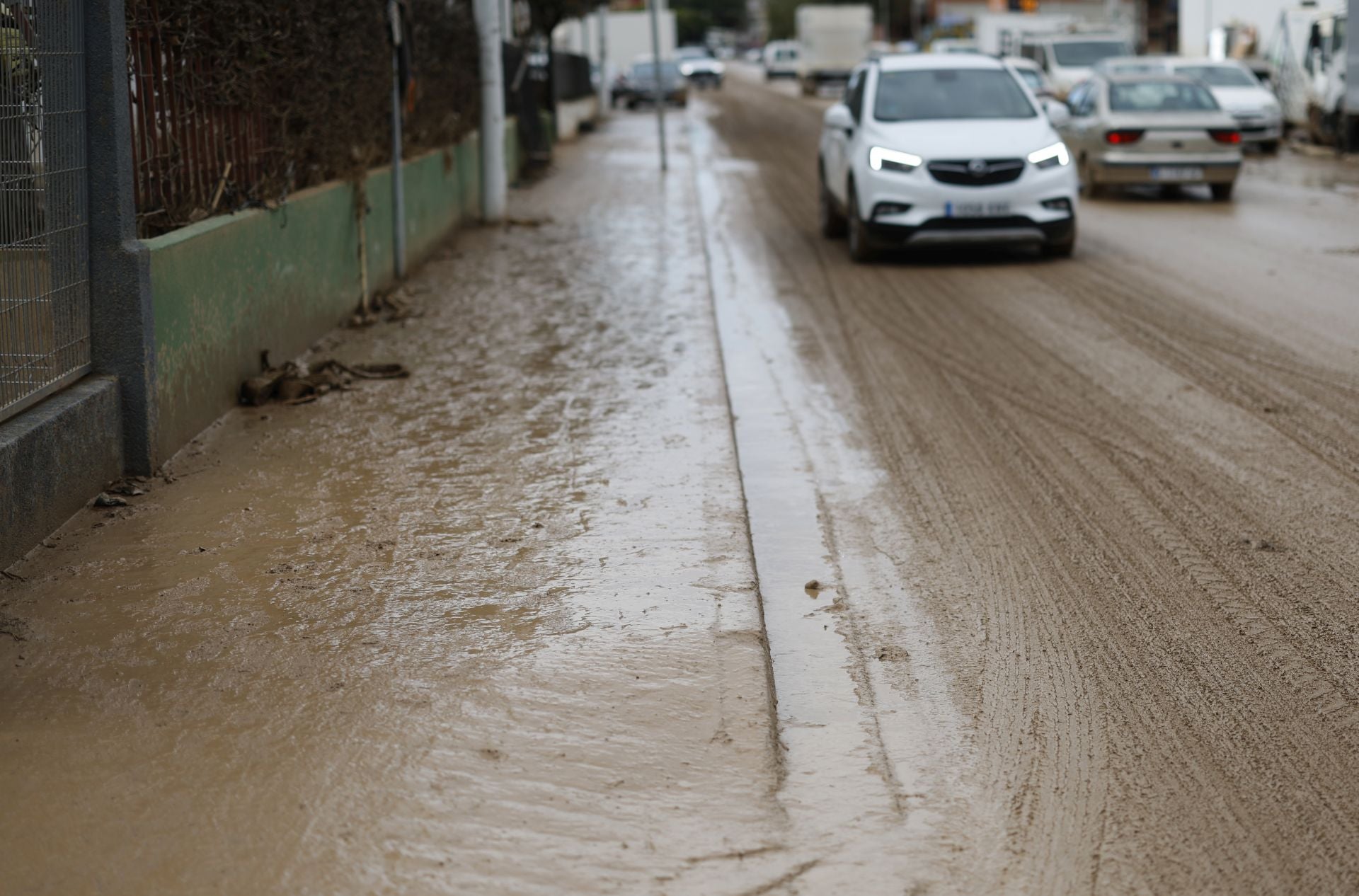 La lluvia devuelve el barro y el miedo a las municipios afectados por la DANA