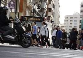 Un viernes festivo de compras por Valencia