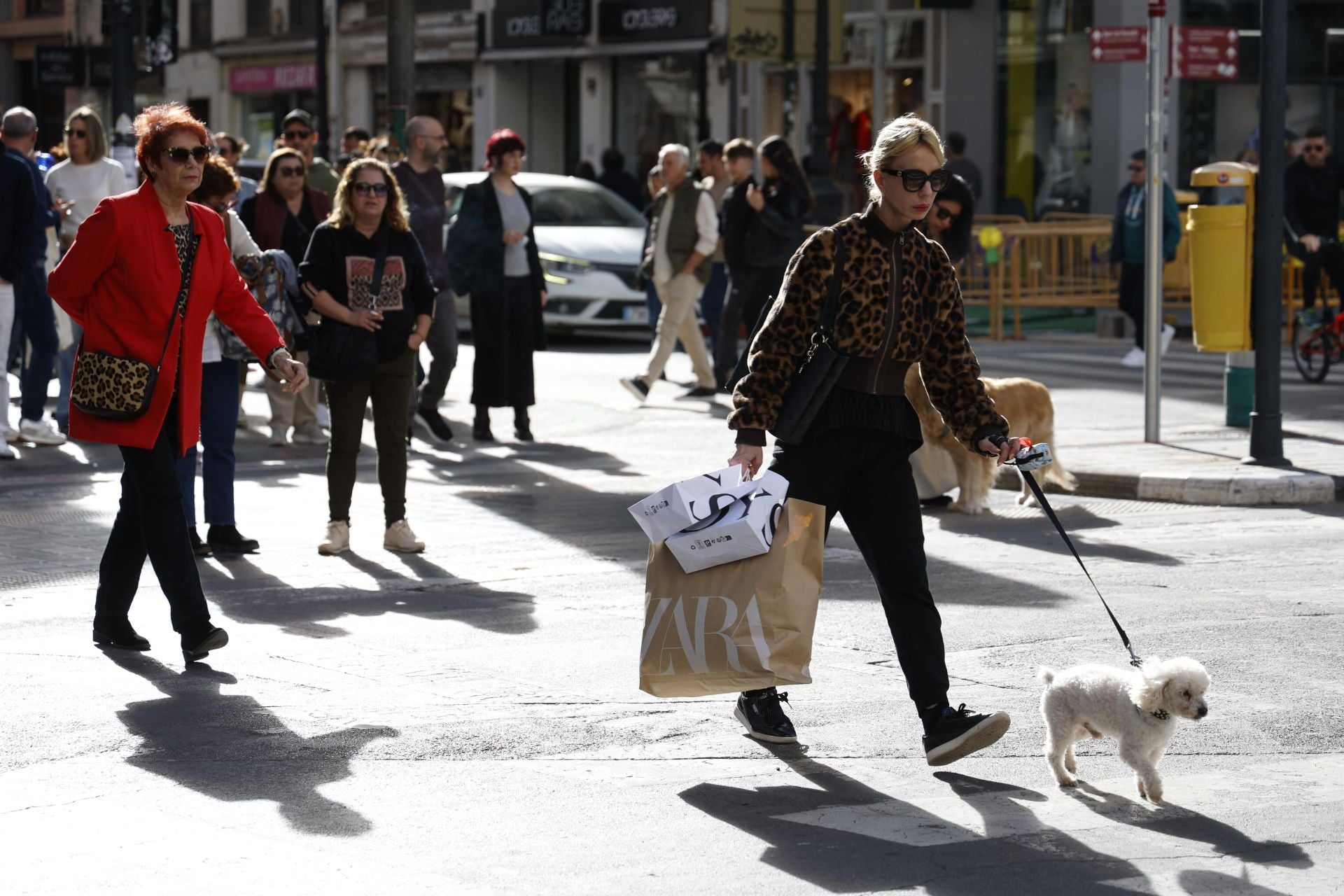 Un viernes festivo de compras por Valencia