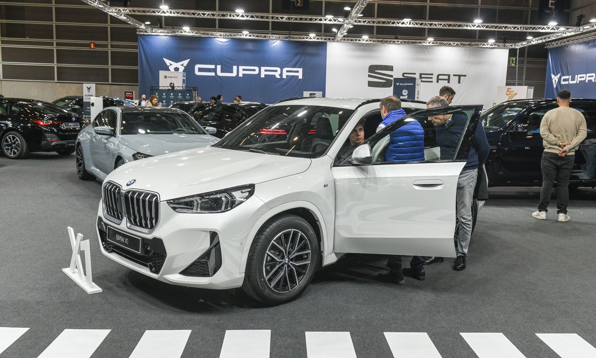 Otra jornada de récord en la Feria del automóvil de Valencia