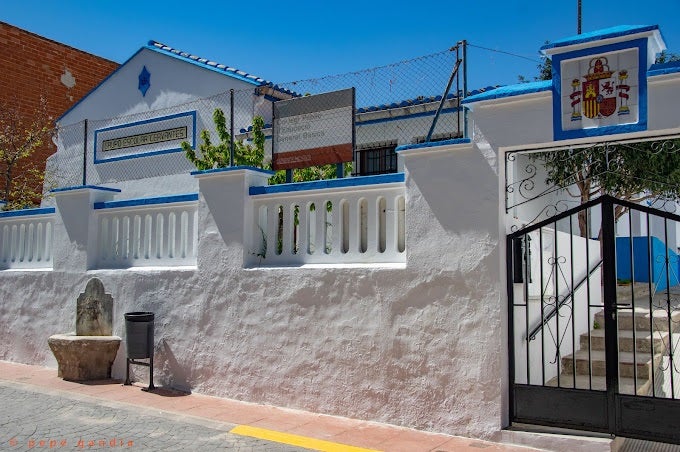 Escuela de Beniatjar, hoy en día CRA Castell de Carbonera.