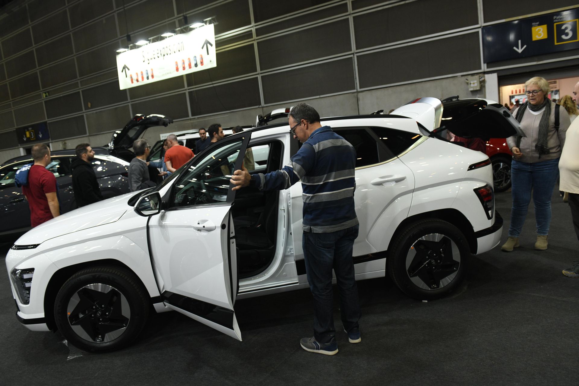 Otra jornada de récord en la Feria del automóvil de Valencia