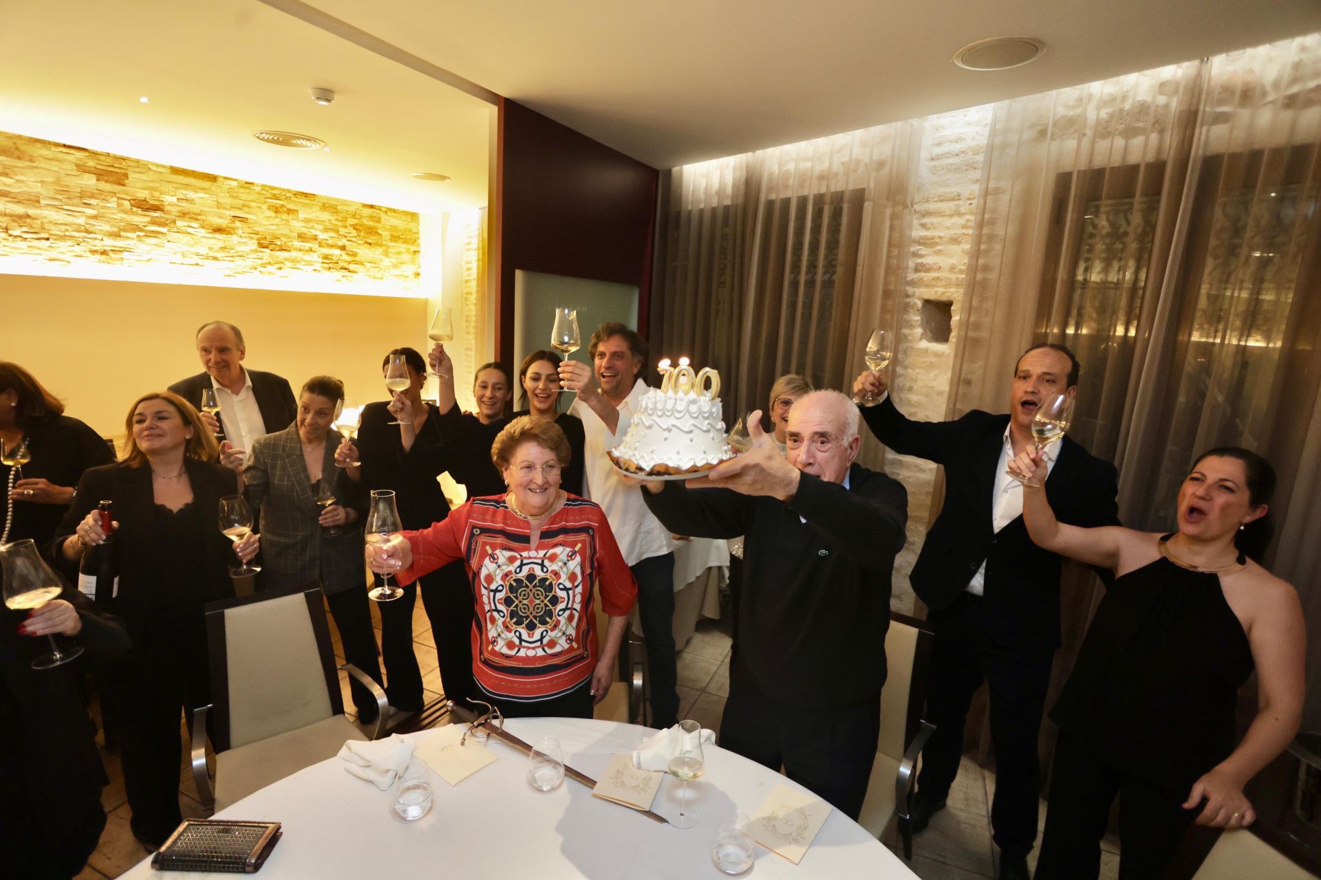 Juan Echanove, entre los invitados al centenario del restaurante Rioja