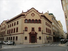 Convento de los Ángeles, ubicado en la Calle Pintor Salvador Abril, número 16