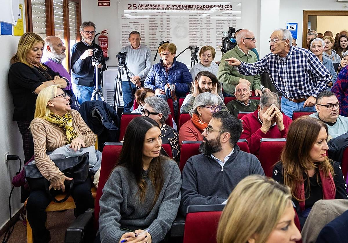 Moción de censura a la alcaldesa de Chiva