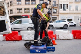 Control policial sobre el uso de los patinetes.