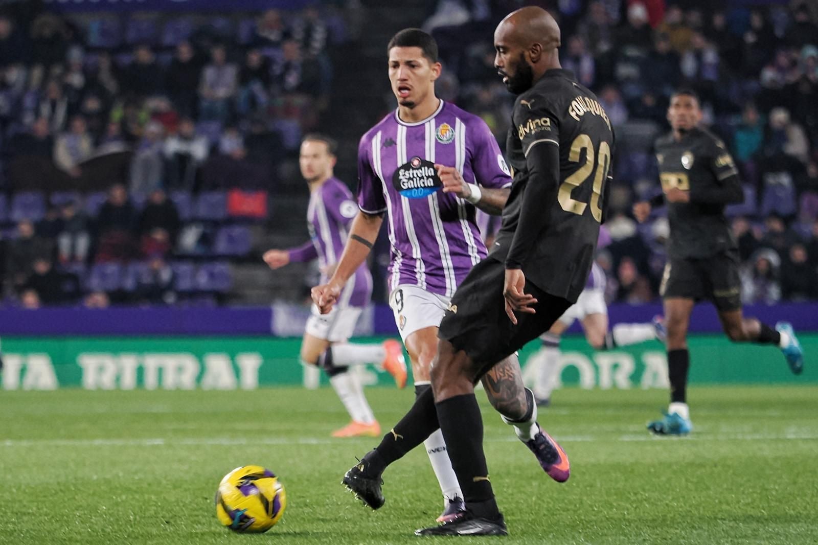 FOTOS | El Valencia CF pierde en Valladolid y ya es colista