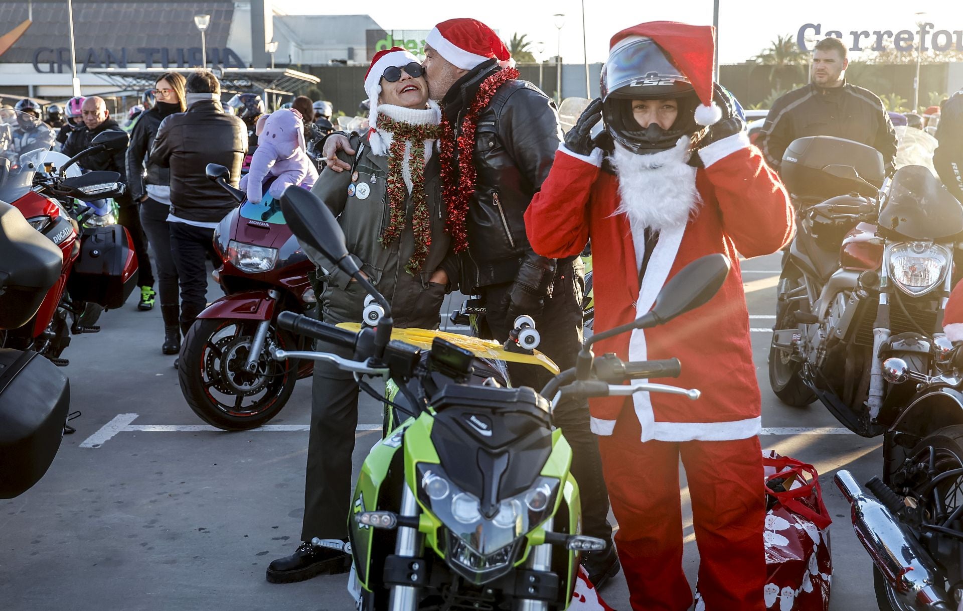 Fotos de la cabalgata motera en Valencia