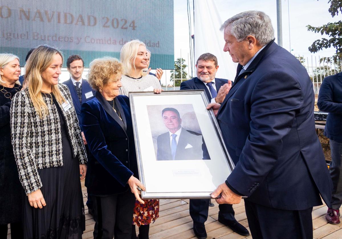 Miguel Burdeos, nombrado presidente de honor de Quimacova.