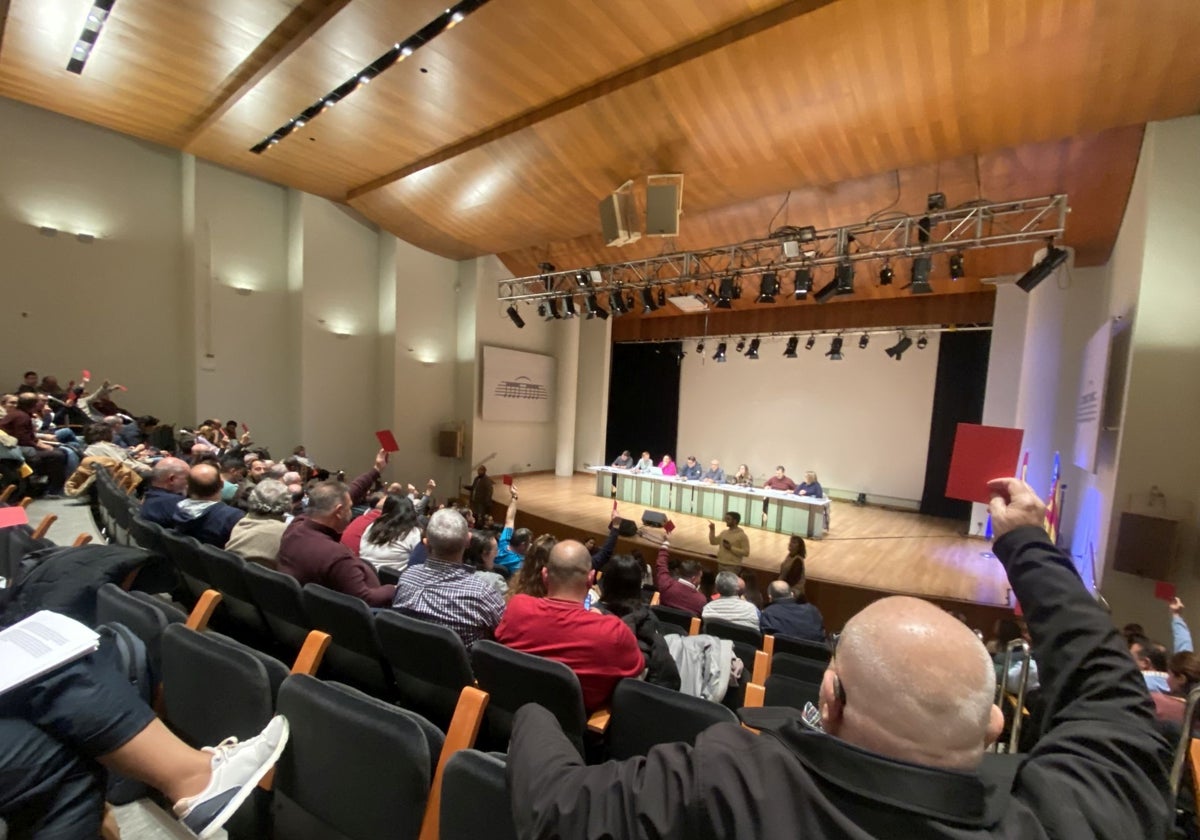 Celebración de la asamblea de presidentes de falla en el Palau de la Música.