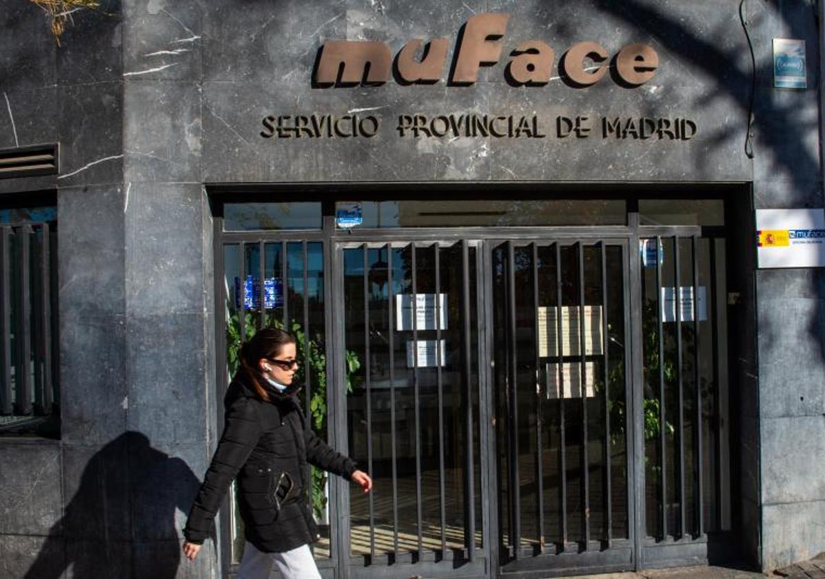 Una delegación provincial del Muface.