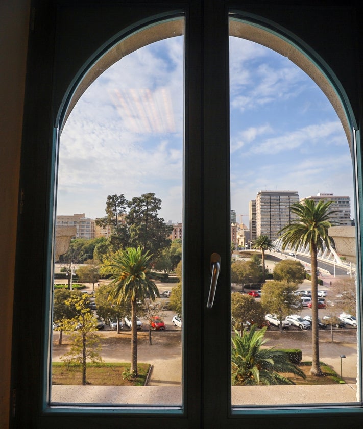 Imagen secundaria 2 - Paseo por el interior de la Cigüeña, donde nació media Valencia (y casi la otra media)