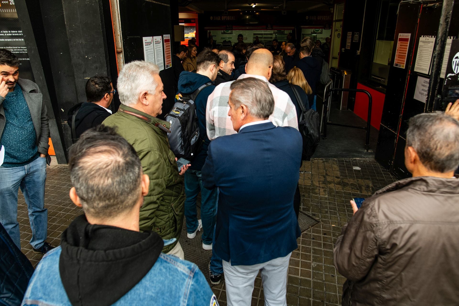 Tensión en la junta de accionistas del Valencia CF