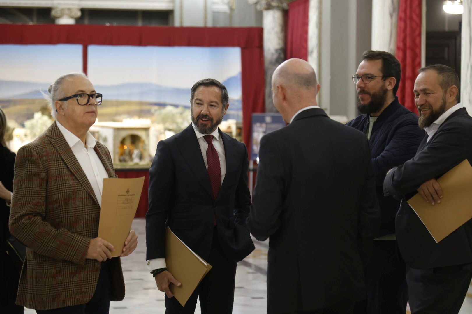 El pleno del Ayuntamiento de Valencia, en imágenes