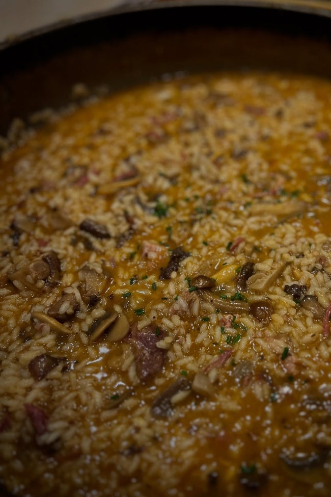 Arroz meloso de pato, setas y foie.