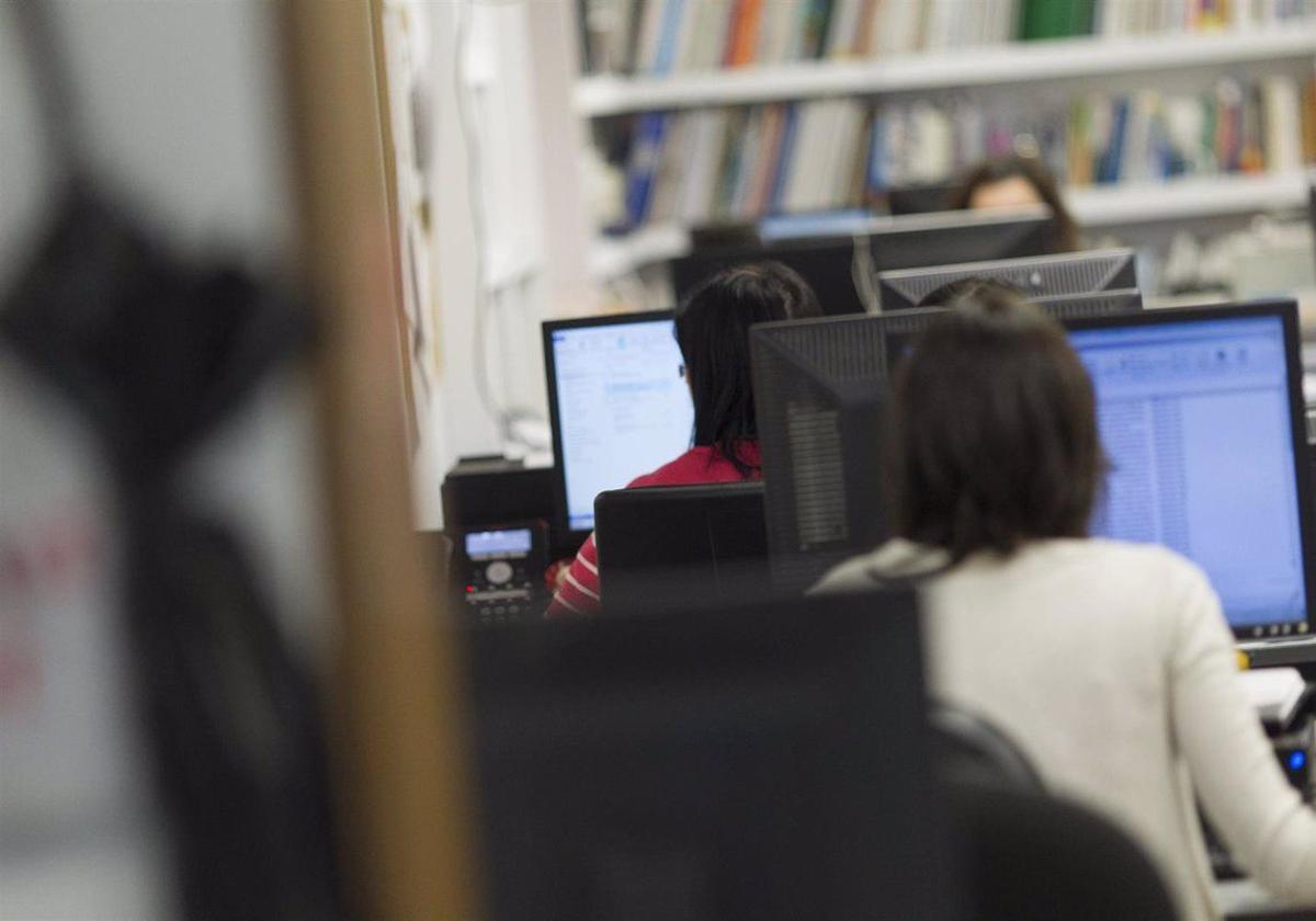 Las cuatro claves de la reducción de la jornada laboral que llegará en 2025