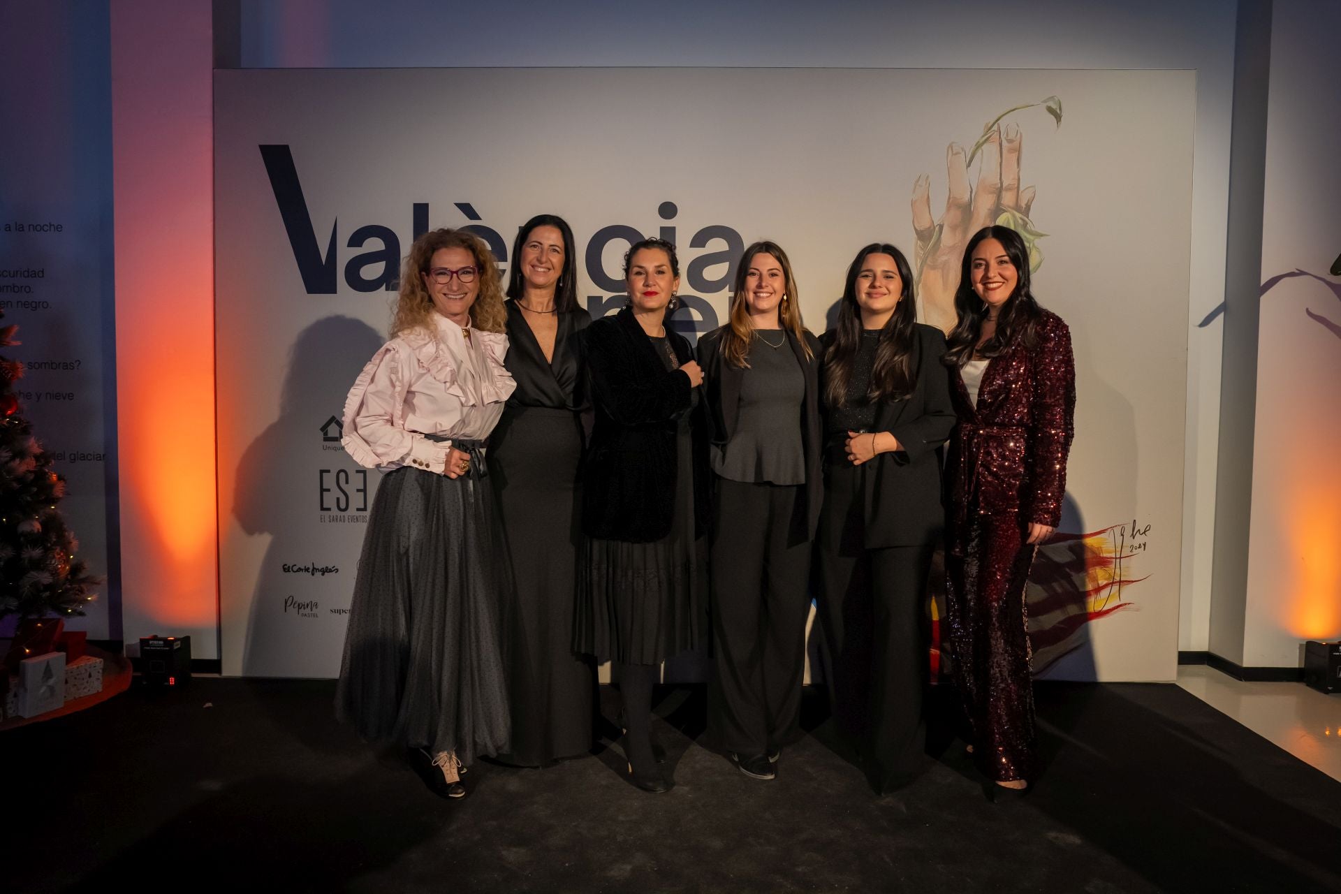 Reme Hidalgo, Beatriz Maset, María Ángeles Redondo, Lara, Mar y Sara Blasco.