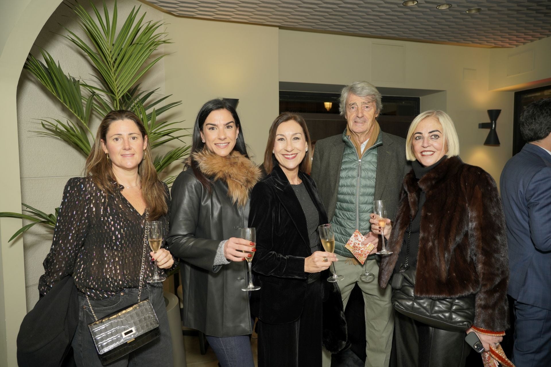 Manela Catalá, María Meco, María José Albert, Jorge Barrie y Julia Pérez Broseta.