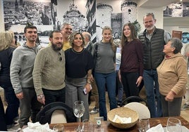 FOTOS | Los Reyes, la princesa Leonor y la infanta Sofía comen en el restaurante Albufera de El Palmar (Valencia)