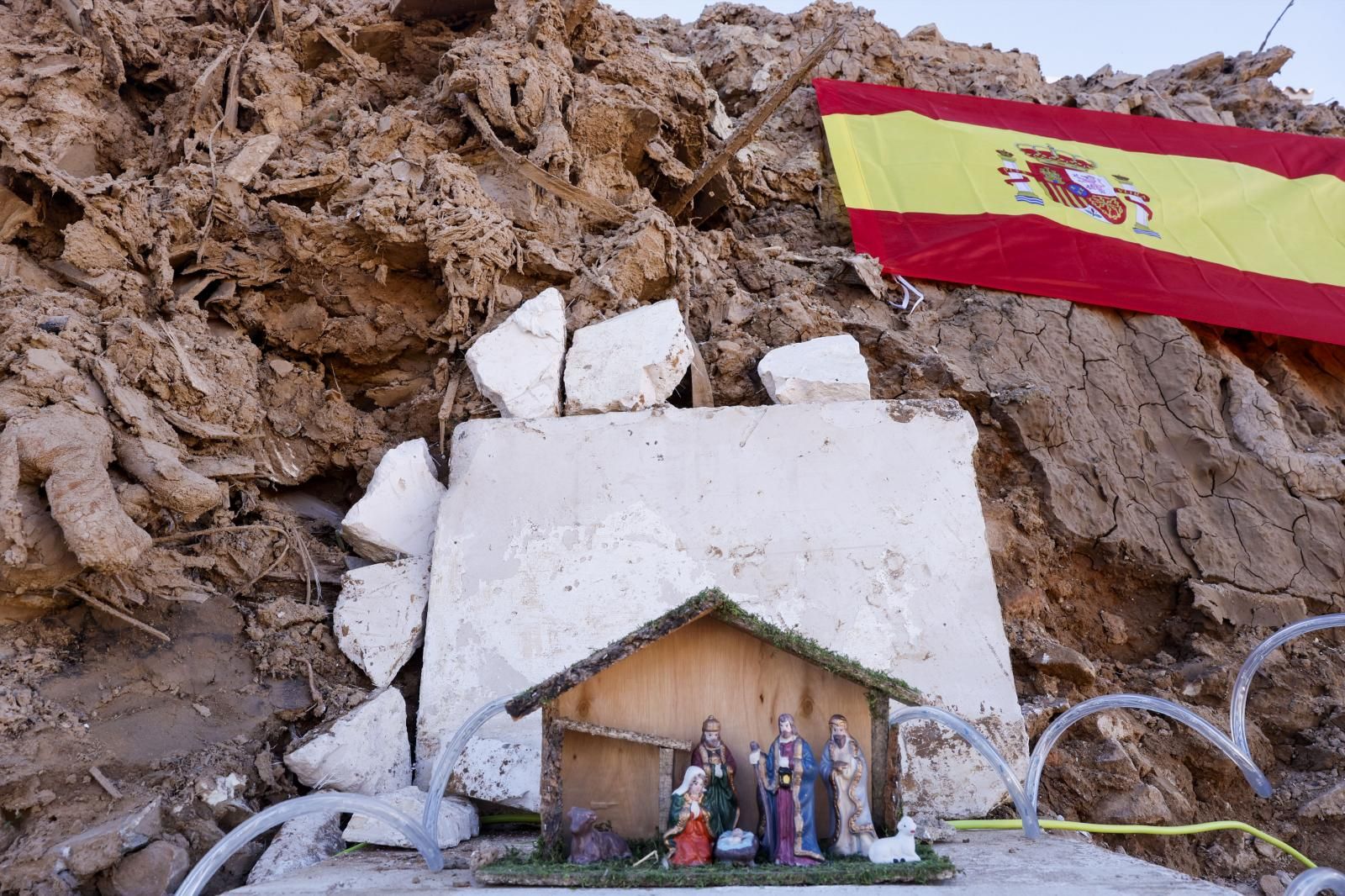 FOTOS | Nochebuena y Navidad en Paiporta tras la dana