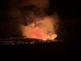 El volcán Kilauea entra en erupción en Hawái con fuentes de lava de 80 metros