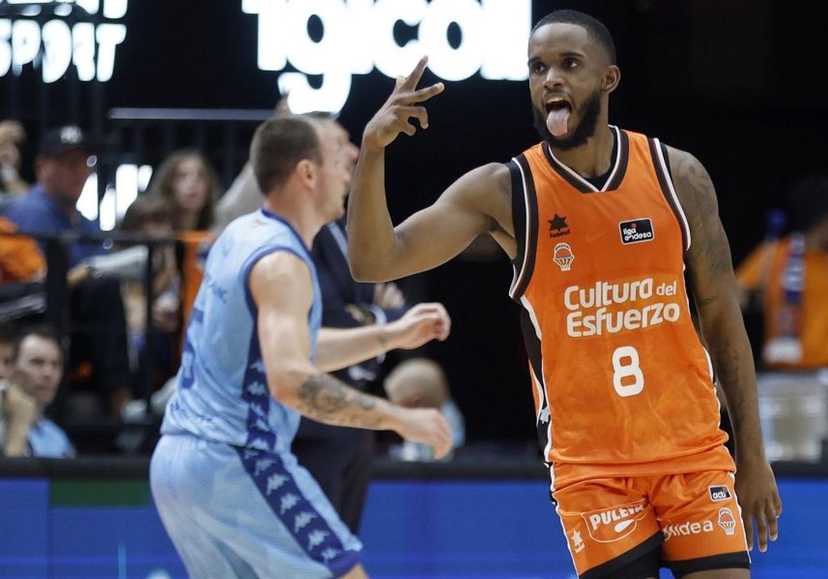 Jean Montero, con el Valencia Basket.