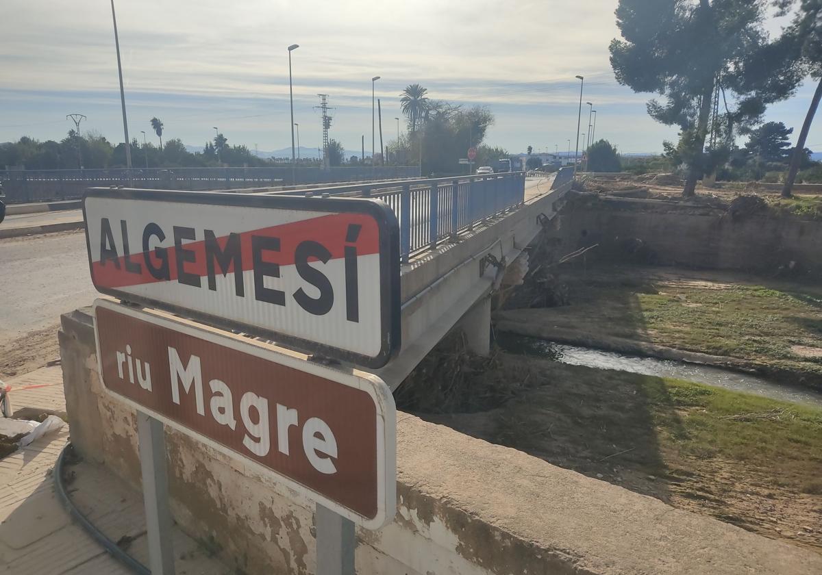 El desbordamiento del Magro causó grandes daños en la ciudad.