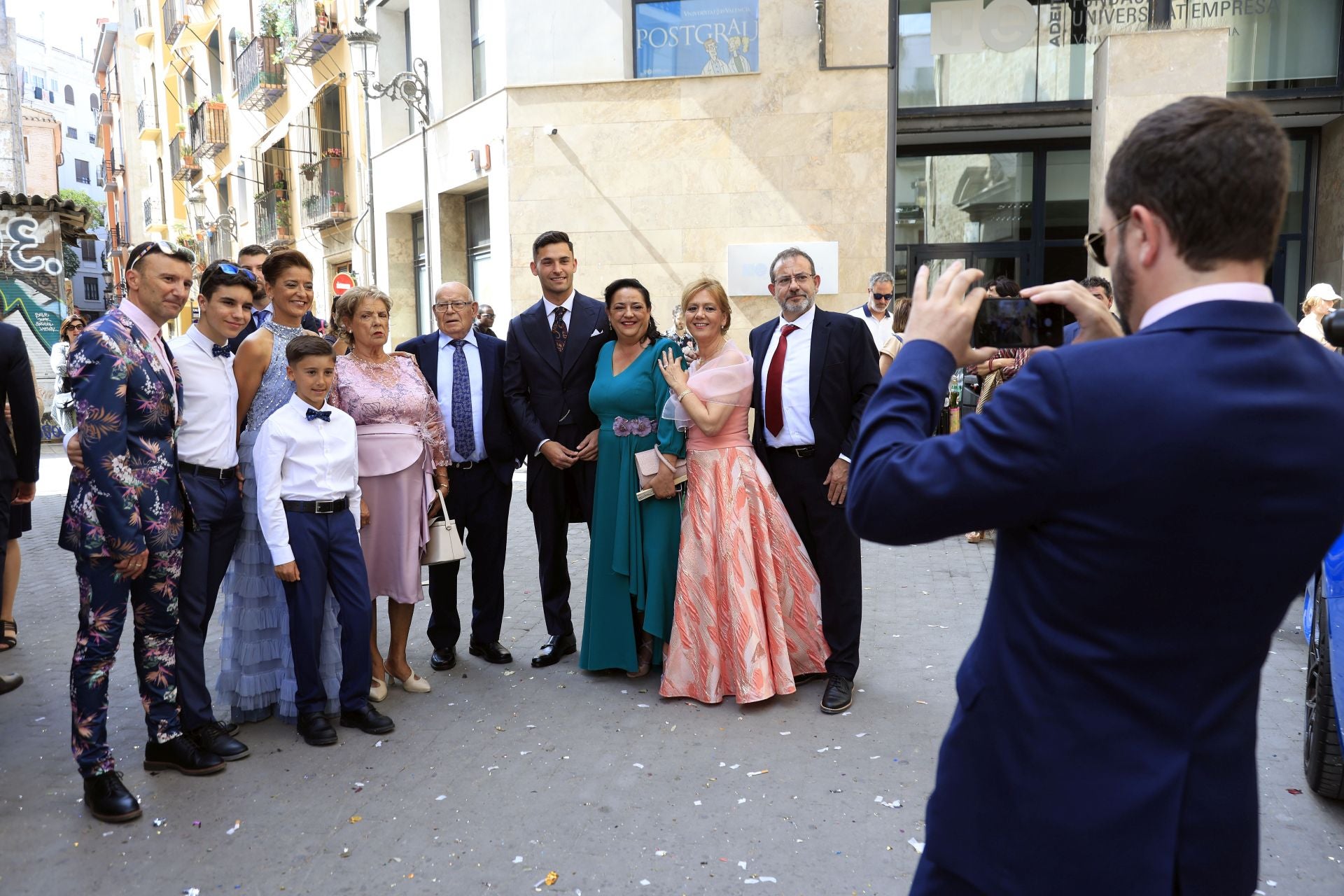 La familia del futbolista Huego Duro, antes del enlace con Nerea Martí.
