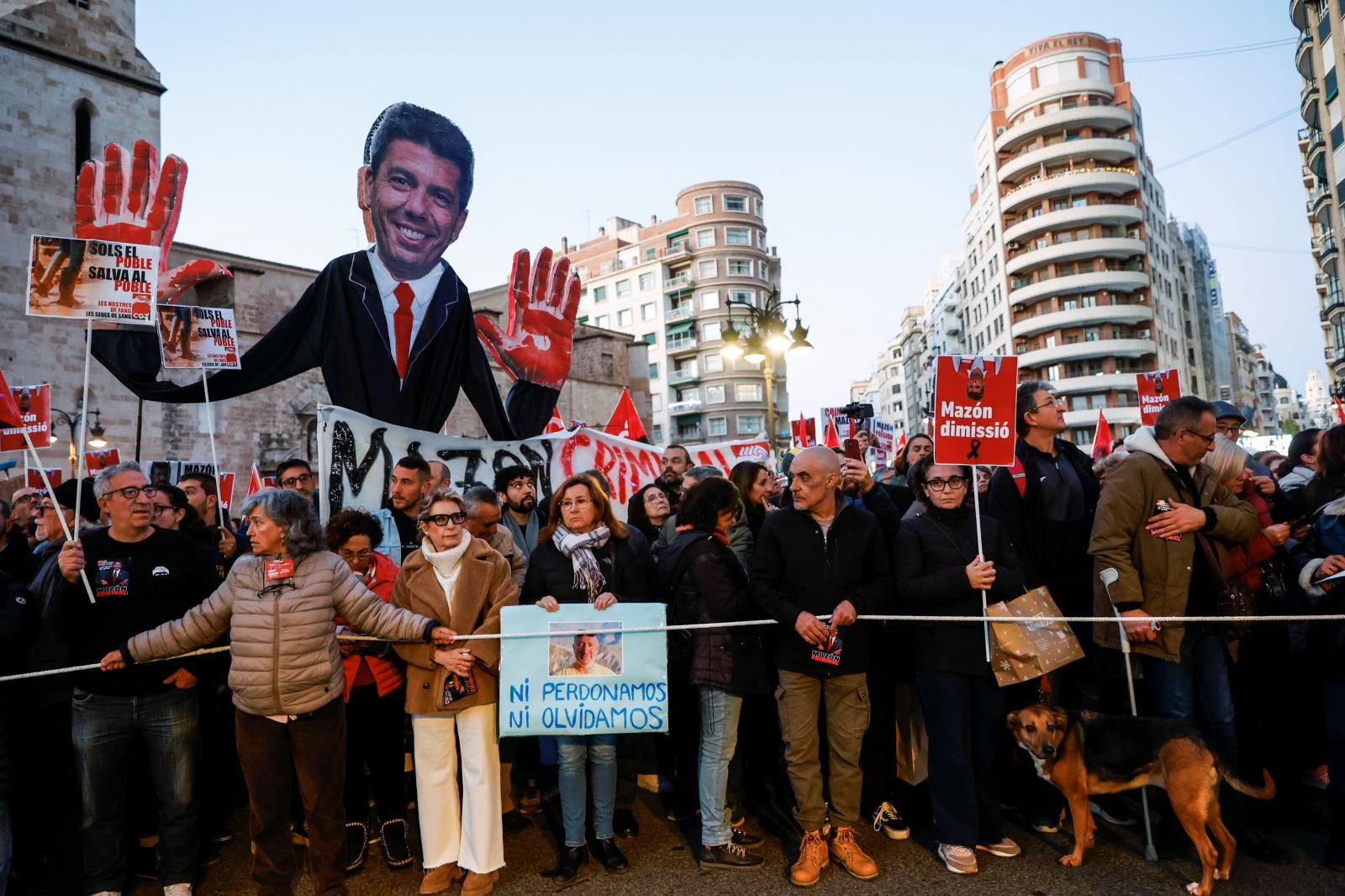 FOTOS | Tercera manifestación en Valencia contra la gestión política de la dana