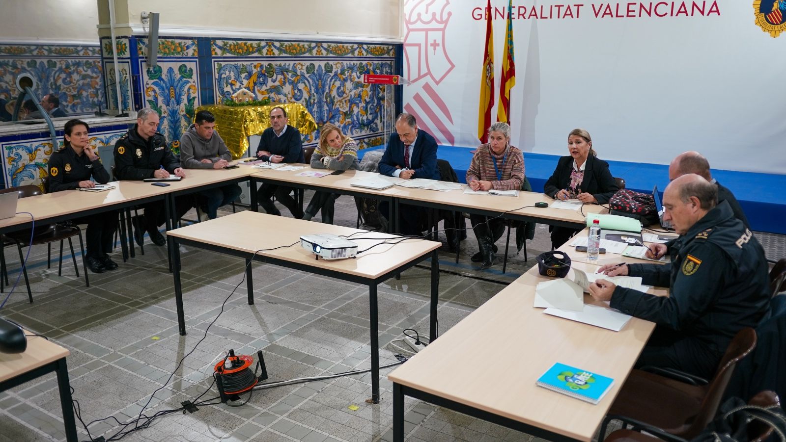 La Conselleria de Emergencias e Interior tramita la celebración de 63 fiestas de Nochevieja y Reyes.