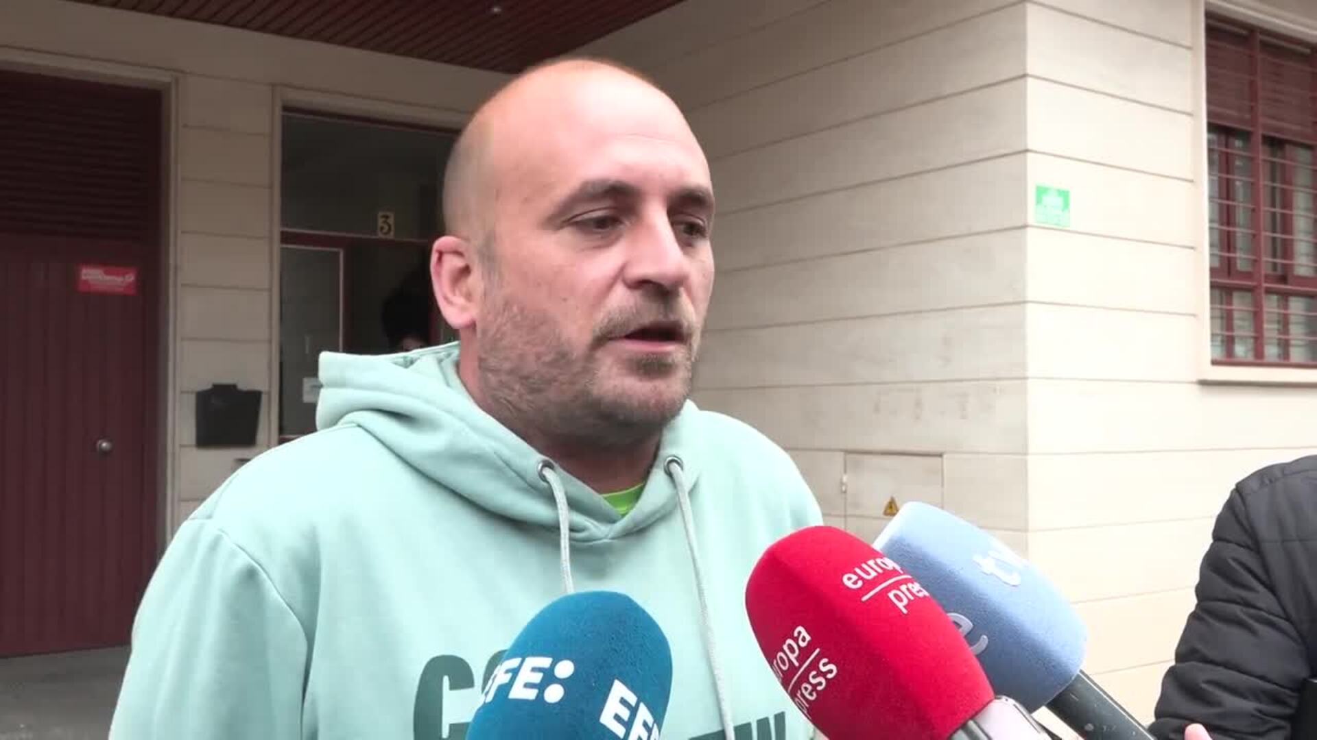Vecinos del detenido por matar a su madre en Badajoz: "Estamos ...