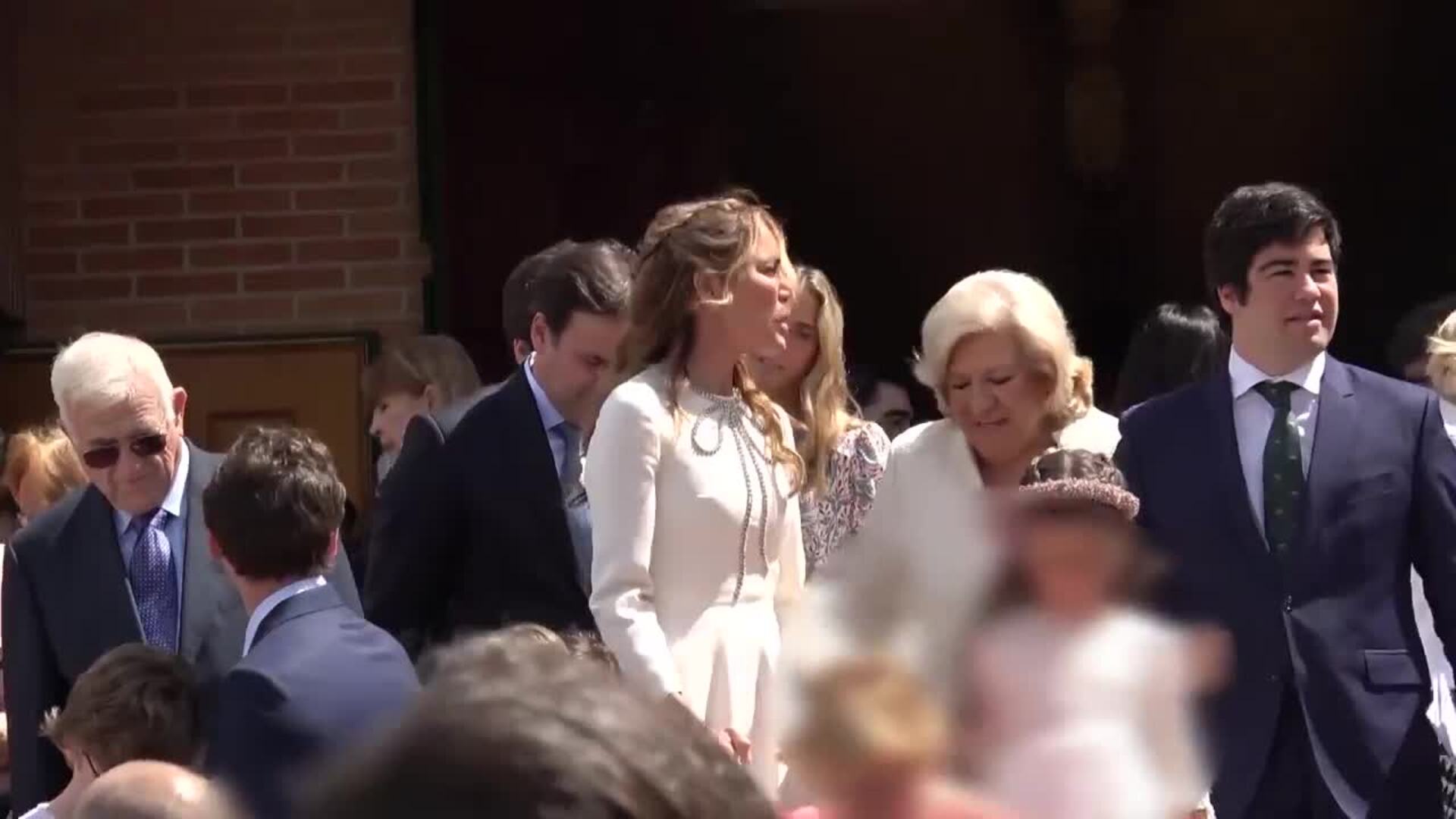 Gema Ruiz y Juan Díaz presumen de amor en la comunión de su hija Julieta