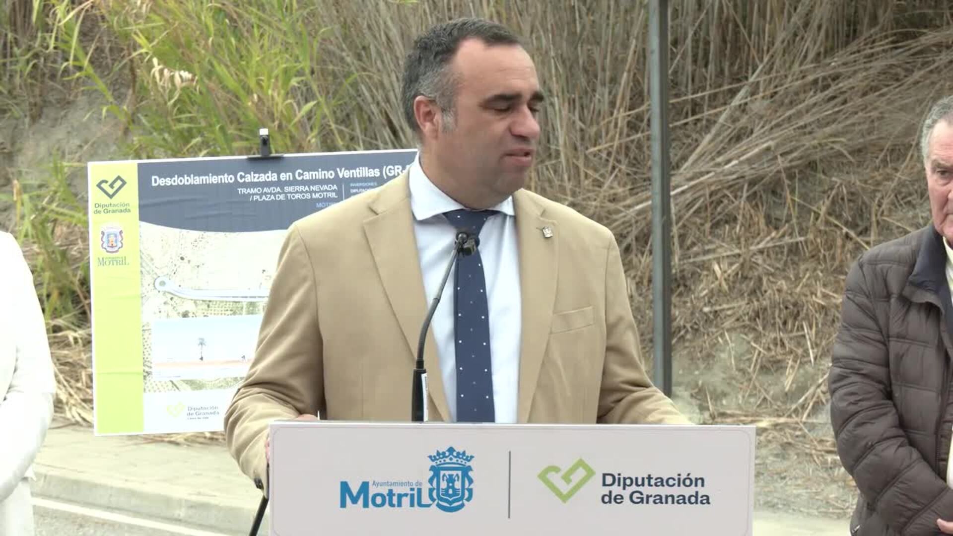Motril inicia las obras del desdoblamiento de la calzada en el Camino de las Ventillas