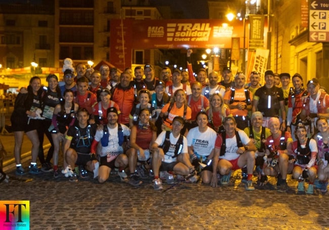 Miembros del Club Atletismo de Alcoi tras disputar un Trail Solidario