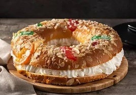 Un roscón de Reyes relleno de nata en una imagen de archivo.