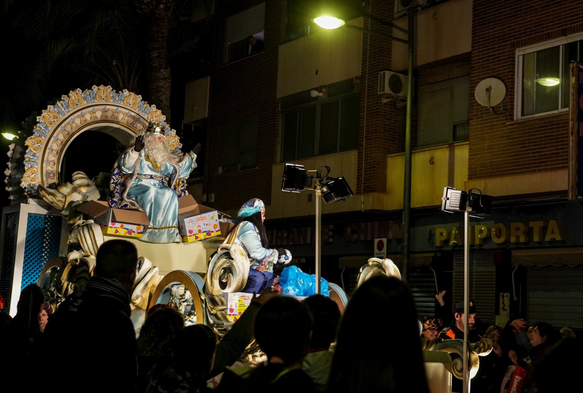 Cabalgata de los Reyes Magos en Paiporta 2025