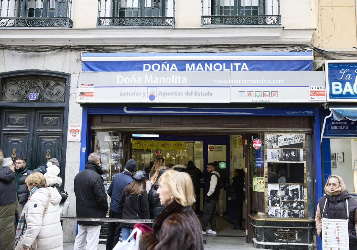 La administración de Doña Manolita vende miles de décimos para este sorteo.