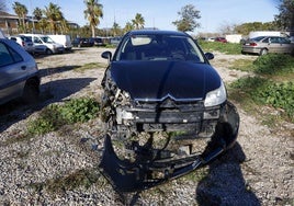 El coche que colisionó contra el vehículo de la víctima.