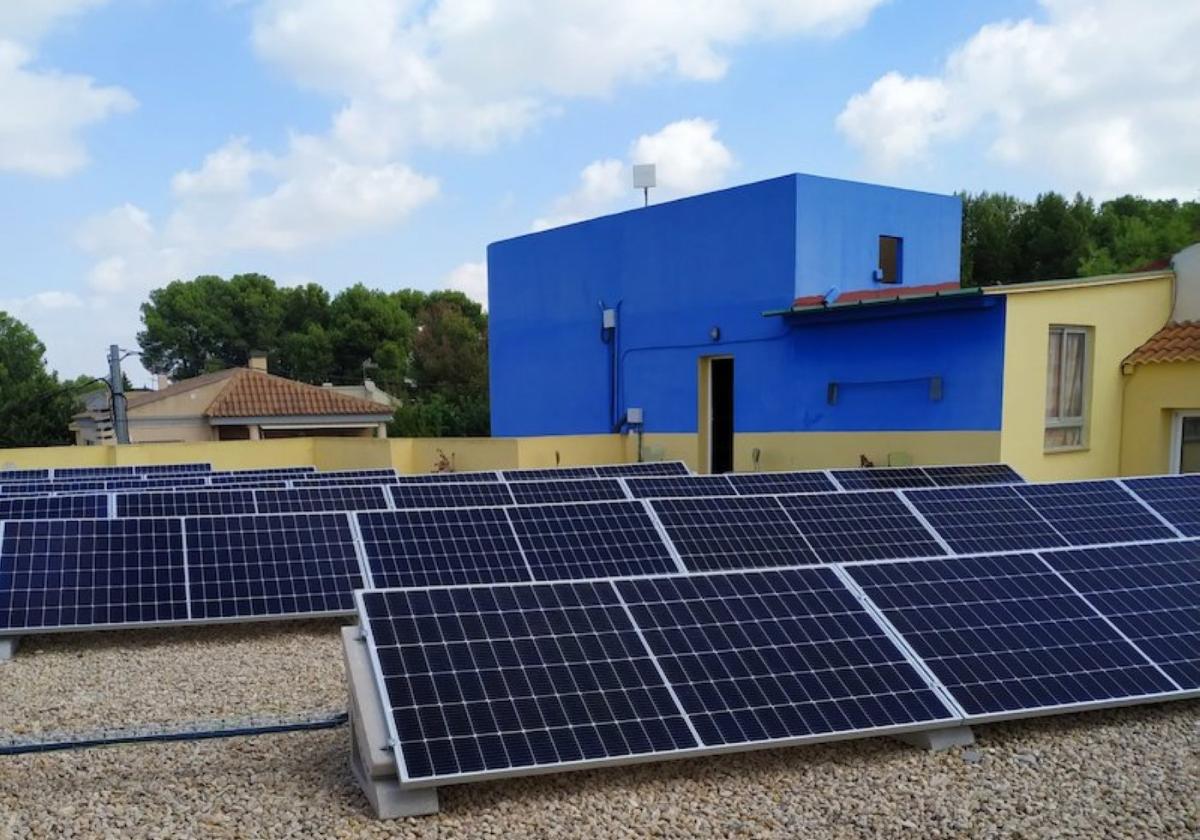 Instalación fotovoltaica en el centro.