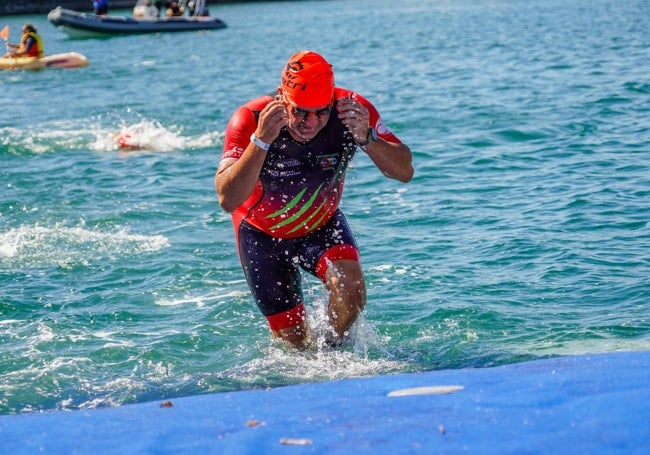 Miembro del Club Triatlón y Paratriatlón Tortugas Quart en el campeonato de España de triatlón inclusivo